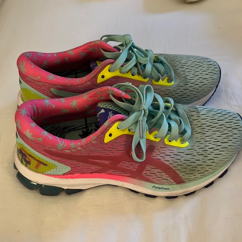 ASICS flytefoam sneakers size 7.5